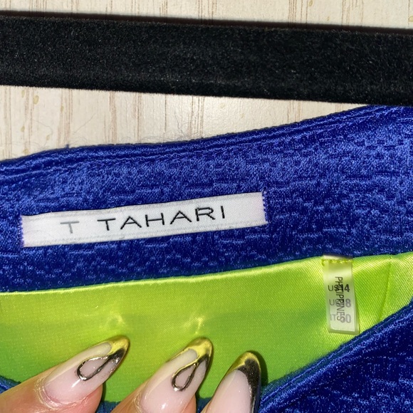 Tahari dress - Picture 2 of 3